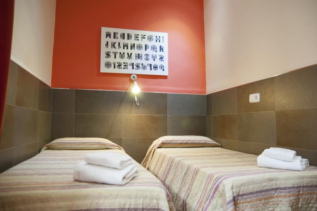 Double Room,1765199417:JPEG